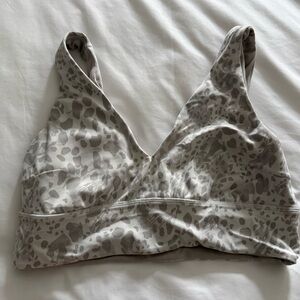Lululemon reversible Leopard Print Beige Women's sports bra